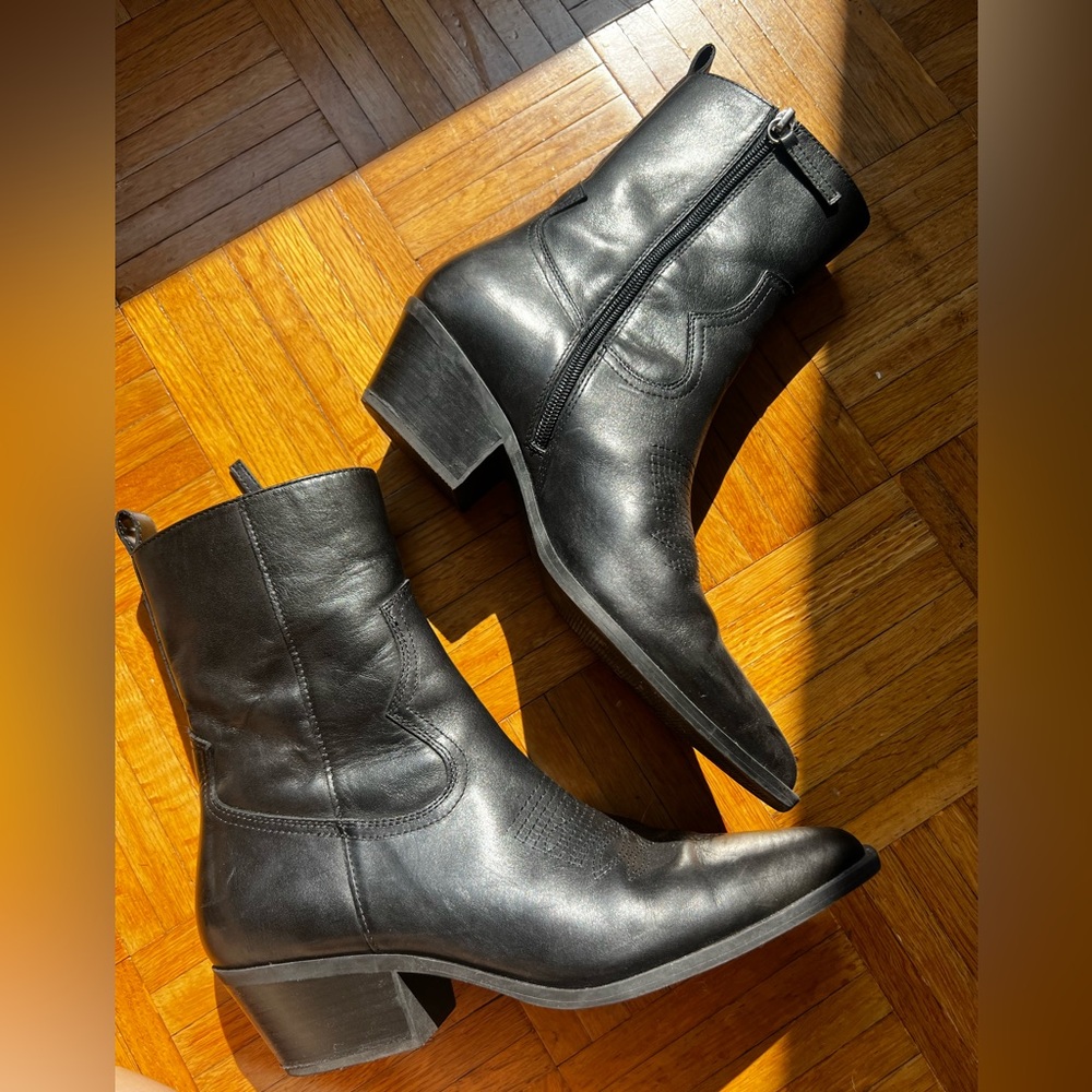 Steve Madden Black Western boots